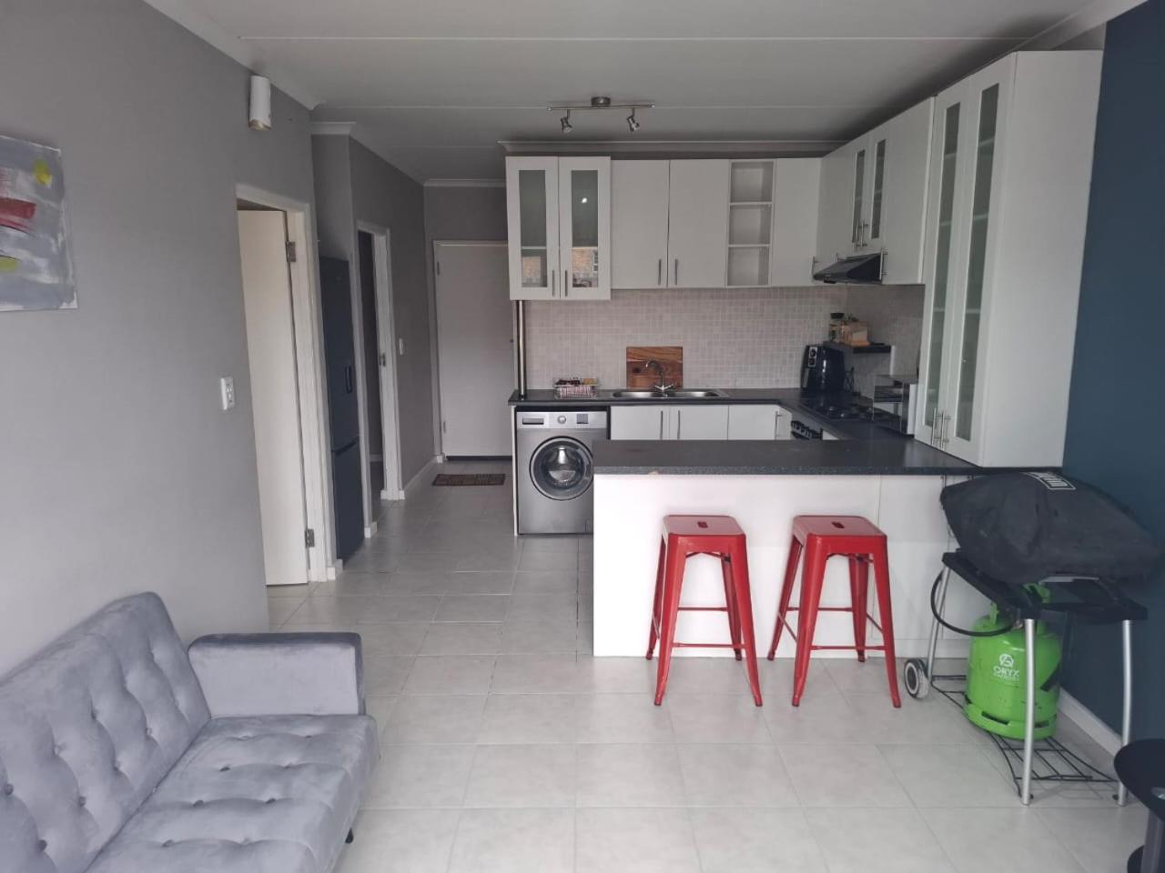 Kennies Apartment Cape Town